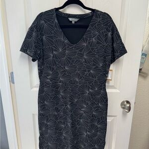 Title Nine Black and White Geometric Midi Dress